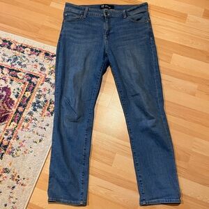 ⚠️ GAP slim straight mid rise jeans